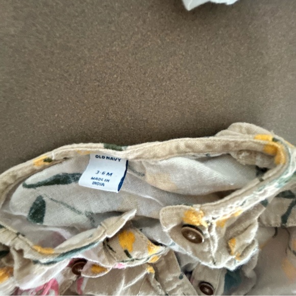 3-6 Month Baby Clothes Lot - Picture 4 of 8